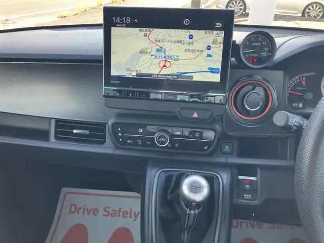 ホンダ Ｎ ＯＮＥ RS 広島県 2023(令5)年 0.6万km メテオロイドグレーメタリック ワンオーナー/純正ナビ/フルセグTV/Bluetooth/バックカメラ/革調シートカバー/前席シートヒーター/6速ミッション/レーダークルーズ/オートライト/社外シフトブーツ/ハイマウントストップランプ点滅キット/ブリッツ製パワーコントローラー/LEDフォグランプ/オプションルームミラー/無限フロアマット/USB端子/2トーンカラー/オプションアルミペダル/社外ブースト計/社外前後ドラレコ/新車保証書/取扱説明書/スペアキー