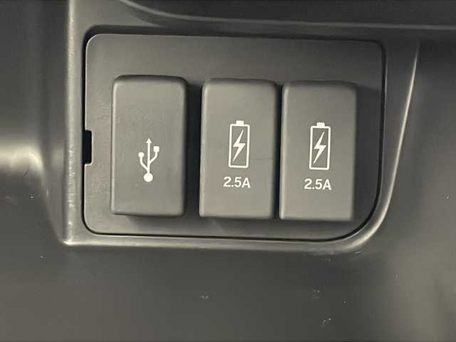 ホンダ Ｎ ＢＯＸ カスタム L 千葉県 2021(令3)年 2.5万km クリスタルブラックパール 純正８インチナビ/　CD/DVD/Bluetooth/フルセグTV/Apple car play/ホンダセンシング/レーダークルーズコントロール/レーンキープアシスト/衝突軽減ブレーキ/クリアランスソナー/先行車発進警報/標識認識機能/オートハイビーム/両側パワスラ/前席シートヒーター/ETC/ロールサンシェード/シートバックテーブル/チップアップシート/LEDライト/フォグランプ/フロアマット/ドアバイザー