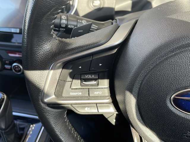 スバル インプレッサ スポーツ 2．0i－Lアイサイト 静岡県 2017(平29)年 8.2万km クォーツブルーP 社外メモリナビ/・CD/・DVD/・フルセグＴＶ/・Bluetooth/・USB/・AM/・FM/主要装備/・ルーフキャリア/・衝突軽減/・レーンキープ/・追従クルコン/・バックカメラ/・ETC/・ドラレコ前/・パドルシフト/・ステリモ/・オートライト/・フォグランプ　/・ダウンヒルアシスト/・社外フロアマット/・純正アルミホイール