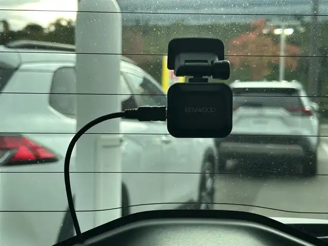 スズキ ハスラー Jスタイル 大阪府 2021(令3)年 3.3万km オフブルーメタリック/ガンメタリック2トーンルーフ スズキセーフティーサポート　/メモリナビ　ストラーダ/　フルセグＴＶ／ＣＤ／ＤＶＤ／/　Ｂｌｕｅｔｏｏｔｈ／ｍｓｖ /バックカメラ　/シートヒーター　/ETC　/前後ドライブレコーダー　/純正フロアマット　/コーナーセンサー　