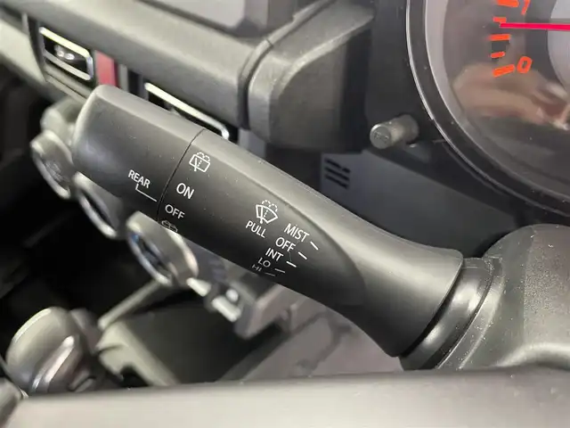 スズキ ジムニー シエラ JC 富山県 2019(平31)年 3.1万km ブルーイッシュブラックパール3 純正ナビ（CD　DVD　BT　MSV(SD））/フルセグTV（走行中可）/バックカメラ/ETC/前席シートヒーター/ヘッドライトウォッシャー/衝突軽減ブレーキ/レーンキープ/オートライト/LEDヘッドライト/フォグ/クルーズコントロール/スマートキー/プッシュスタート/純正15インチAW/純正マット・バイザー