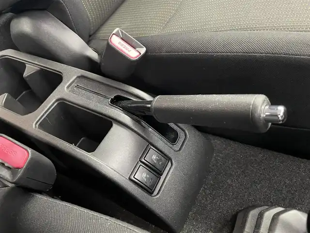 スズキ ジムニー シエラ JC 富山県 2019(平31)年 3.1万km ブルーイッシュブラックパール3 純正ナビ（CD　DVD　BT　MSV(SD））/フルセグTV（走行中可）/バックカメラ/ETC/前席シートヒーター/ヘッドライトウォッシャー/衝突軽減ブレーキ/レーンキープ/オートライト/LEDヘッドライト/フォグ/クルーズコントロール/スマートキー/プッシュスタート/純正15インチAW/純正マット・バイザー