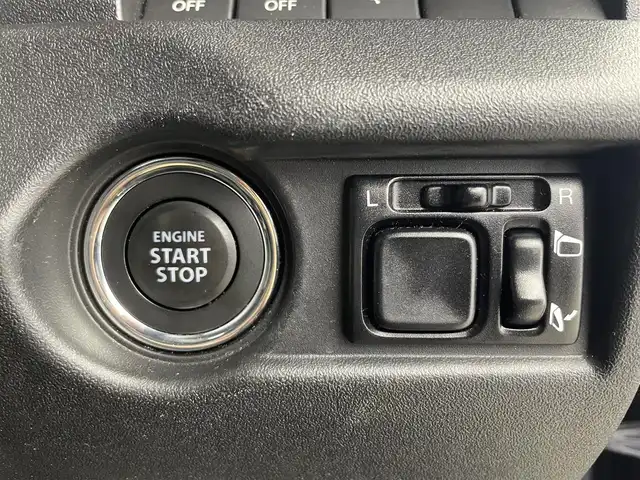 スズキ ジムニー シエラ JC 富山県 2019(平31)年 3.1万km ブルーイッシュブラックパール3 純正ナビ（CD　DVD　BT　MSV(SD））/フルセグTV（走行中可）/バックカメラ/ETC/前席シートヒーター/ヘッドライトウォッシャー/衝突軽減ブレーキ/レーンキープ/オートライト/LEDヘッドライト/フォグ/クルーズコントロール/スマートキー/プッシュスタート/純正15インチAW/純正マット・バイザー