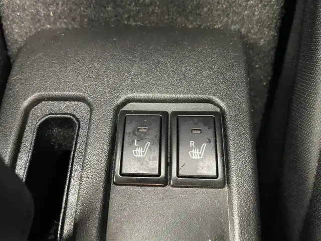 スズキ ジムニー シエラ JC 富山県 2019(平31)年 3.1万km ブルーイッシュブラックパール3 純正ナビ（CD　DVD　BT　MSV(SD））/フルセグTV（走行中可）/バックカメラ/ETC/前席シートヒーター/ヘッドライトウォッシャー/衝突軽減ブレーキ/レーンキープ/オートライト/LEDヘッドライト/フォグ/クルーズコントロール/スマートキー/プッシュスタート/純正15インチAW/純正マット・バイザー