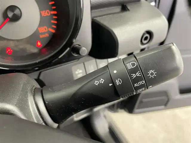 スズキ ジムニー シエラ JC 富山県 2019(平31)年 3.1万km ブルーイッシュブラックパール3 純正ナビ（CD　DVD　BT　MSV(SD））/フルセグTV（走行中可）/バックカメラ/ETC/前席シートヒーター/ヘッドライトウォッシャー/衝突軽減ブレーキ/レーンキープ/オートライト/LEDヘッドライト/フォグ/クルーズコントロール/スマートキー/プッシュスタート/純正15インチAW/純正マット・バイザー