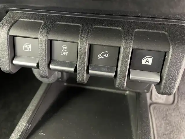 スズキ ジムニー シエラ JC 富山県 2019(平31)年 3.1万km ブルーイッシュブラックパール3 純正ナビ（CD　DVD　BT　MSV(SD））/フルセグTV（走行中可）/バックカメラ/ETC/前席シートヒーター/ヘッドライトウォッシャー/衝突軽減ブレーキ/レーンキープ/オートライト/LEDヘッドライト/フォグ/クルーズコントロール/スマートキー/プッシュスタート/純正15インチAW/純正マット・バイザー