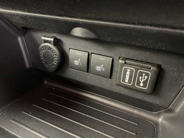 スバル レックス Z 富山県 2023(令5)年 2.8万km シャイニングホワイトパール 純正９型アルパインナビ（ＣＤ　ＤＶＤ　ｂｌｕｅｔｏｏｔｈ）　/フルセグTV/ＨＤＭＩ　/全周囲カメラ　/前後コーナーセンサー/ビルトインＥＴＣ　/社外前後ドラレコ（ZDR037）　/純正１７インチＡＷ　/前席シートヒーター　/ＡＣＣ　/衝突軽減ブレーキ　/車線逸脱警報＋ステアリングアシスト/ブラインドスポット/RCTA（リヤクロストラフィックアラート）/先行車発進お知らせ/スマートキー/プッシュスタート/オートホールド/オートライト/LEDヘッドライト/フォグ/横滑防止装置/純正マット・バイザー/取説