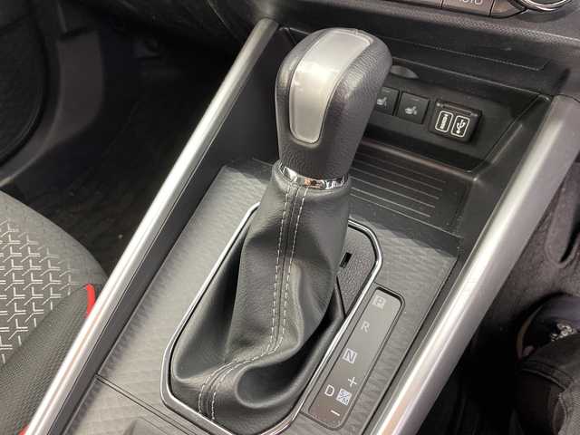 スバル レックス Z 富山県 2023(令5)年 2.8万km シャイニングホワイトパール 純正９型アルパインナビ（ＣＤ　ＤＶＤ　ｂｌｕｅｔｏｏｔｈ）　/フルセグTV/ＨＤＭＩ　/全周囲カメラ　/前後コーナーセンサー/ビルトインＥＴＣ　/社外前後ドラレコ（ZDR037）　/純正１７インチＡＷ　/前席シートヒーター　/ＡＣＣ　/衝突軽減ブレーキ　/車線逸脱警報＋ステアリングアシスト/ブラインドスポット/RCTA（リヤクロストラフィックアラート）/先行車発進お知らせ/スマートキー/プッシュスタート/オートホールド/オートライト/LEDヘッドライト/フォグ/横滑防止装置/純正マット・バイザー/取説