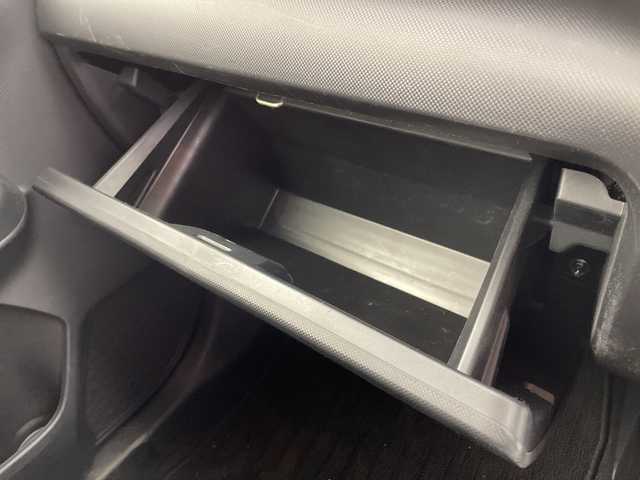 スバル レックス Z 富山県 2023(令5)年 2.8万km シャイニングホワイトパール 純正９型アルパインナビ（ＣＤ　ＤＶＤ　ｂｌｕｅｔｏｏｔｈ）　/フルセグTV/ＨＤＭＩ　/全周囲カメラ　/前後コーナーセンサー/ビルトインＥＴＣ　/社外前後ドラレコ（ZDR037）　/純正１７インチＡＷ　/前席シートヒーター　/ＡＣＣ　/衝突軽減ブレーキ　/車線逸脱警報＋ステアリングアシスト/ブラインドスポット/RCTA（リヤクロストラフィックアラート）/先行車発進お知らせ/スマートキー/プッシュスタート/オートホールド/オートライト/LEDヘッドライト/フォグ/横滑防止装置/純正マット・バイザー/取説