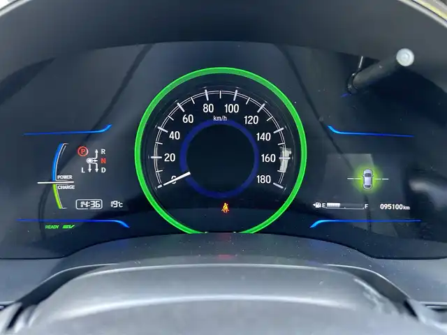 ホンダ シャトル ハイブリッド X 道北・旭川 2015(平27)年 9.5万km クリスタルブラックパール (株)IDOMが運営する【じしゃロン旭川店】の自社ローン専用車両になります。こちらは現金またはオートローンご利用時の価格です。自社ローンご希望の方は別途その旨お申付け下さい/　/・4WD/・純正ナビ(CD/DVD/BT/フルセグ)/・バックカメラ/・ビルトインETC/・クルーズコントロール/・パドルシフト/・レーダーブレーキ/・ステアリングスイッチ/・電動格納ミラー/・ウィンカーミラー/・プッシュスタート/・ミラーヒーター/・取扱説明書