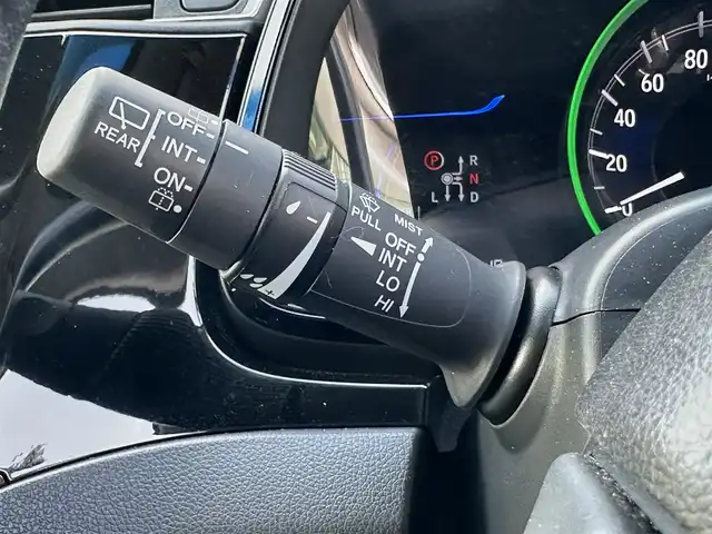 ホンダ シャトル ハイブリッド X 道北・旭川 2015(平27)年 9.5万km クリスタルブラックパール (株)IDOMが運営する【じしゃロン旭川店】の自社ローン専用車両になります。こちらは現金またはオートローンご利用時の価格です。自社ローンご希望の方は別途その旨お申付け下さい/　/・4WD/・純正ナビ(CD/DVD/BT/フルセグ)/・バックカメラ/・ビルトインETC/・クルーズコントロール/・パドルシフト/・レーダーブレーキ/・ステアリングスイッチ/・電動格納ミラー/・ウィンカーミラー/・プッシュスタート/・ミラーヒーター/・取扱説明書