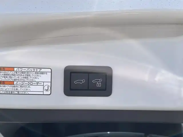 トヨタ カローラ クロス ハイブリッド Z 愛知県 2023(令5)年 2.2万km プラチナホワイトパールマイカ ワンオーナー/ガラスルーフ/トヨタセーフティセンス/純正ディスプレイオーディオ/全方位カメラ/フルセグＴＶ/Ｂｌｕｅｔｏｏｔｈ/レーダークルーズ/ブラインドスポットモニター/パワーバックドア/ハーフレザーシート/前席シートヒーター/純正１８インチアルミホイール/前後ドライブレコーダー/レーンキープアシスト/ルーフレール/LEDヘッドライト/ETC