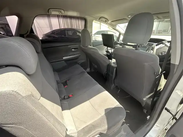 トヨタ プリウス α S Lセレクション 宮崎県 2012(平24)年 10.2万km ホワイトパールクリスタルシャイン /ナビ(NHZN-X62G)//TV/CD/DVD/Bluetooth//バックカメラ//ビルトインETC//純正フロアマット//社外アルミホイール//ドアバイザー//プッシュスタート//電格ウィンカーミラー//ステアリングスイッチ//ヘッドライトレベライザー//オートライト//スペアキー×１
