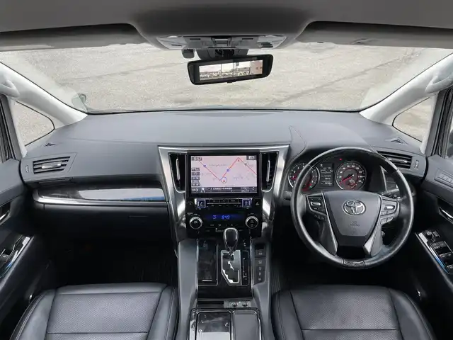 トヨタ アルファード S Cパッケージ 道央・札幌 2019(平31)年 8万km ブラック ４WD/社外メモリーナビ/CD/DVD/BT/フルセグ/社外フリップダウンモニター/トヨタセーフティセンス/プリクラッシュセーフティ/横滑り防止装置/レーダークルーズコントロール/レーンキープアシスト/クリアランスソナー/ブラインドスポットモニター/パーキングサポートブレーキ/ロードサインアシスト/バックカメラ/ビルトインETC/アイドリングストップ/ECOMODE/デジタルインナーミラー/両側パワースライドドア/パワーバックドア/前席/２列目パワーシート/前席シートヒーター/前席エアシート/D席メモリーシート/N席/２列目オットマン/レザーシート/革巻きウッドコンビステアリング/ステアリングリモコン/AC100V/電動パーキング/ブレーキホールド/MTモード付AT/nanoe/プッシュスタート/スマートキー/LEDヘッドライト/オートライト/オートハイビーム/フォグランプ/電動格納ミラー/ウィンカーミラー/純正フロアマット/ドアバイザー/スペアキー