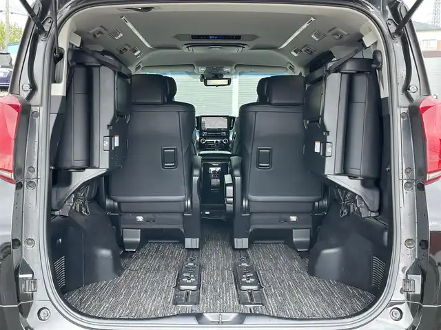 トヨタ アルファード S Cパッケージ 道央・札幌 2019(平31)年 8万km ブラック ４WD/社外メモリーナビ/CD/DVD/BT/フルセグ/社外フリップダウンモニター/トヨタセーフティセンス/プリクラッシュセーフティ/横滑り防止装置/レーダークルーズコントロール/レーンキープアシスト/クリアランスソナー/ブラインドスポットモニター/パーキングサポートブレーキ/ロードサインアシスト/バックカメラ/ビルトインETC/アイドリングストップ/ECOMODE/デジタルインナーミラー/両側パワースライドドア/パワーバックドア/前席/２列目パワーシート/前席シートヒーター/前席エアシート/D席メモリーシート/N席/２列目オットマン/レザーシート/革巻きウッドコンビステアリング/ステアリングリモコン/AC100V/電動パーキング/ブレーキホールド/MTモード付AT/nanoe/プッシュスタート/スマートキー/LEDヘッドライト/オートライト/オートハイビーム/フォグランプ/電動格納ミラー/ウィンカーミラー/純正フロアマット/ドアバイザー/スペアキー
