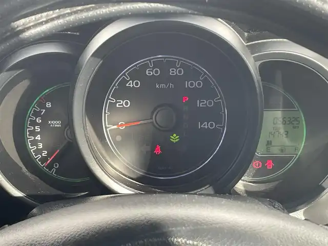 ホンダ Ｎ ＢＯＸ G SSパッケージ 愛知県 2017(平29)年 5.7万km クリスタルブラックパール ・純正8インチメモリーナビ/・フルセグテレビ/・CD/DVD再生機能/・Bluetooth接続機能/・ETC/・バックカメラ/・ベンチシート/・クラージオシートカバー/・両側電動スライドドア/・社外フロアマット/・社外14インチアルミホイール/・純正LEDヘッドライト/・オートライト/・スマートキー/・オートエアコン