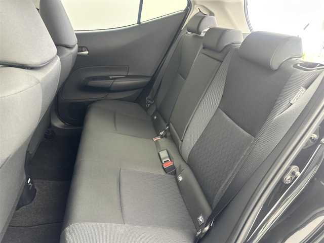 トヨタ アクア G 大阪府 2024(令6)年 1.1万km ブラックマイカ トヨタセーフティセンス/　・プリクラッシュセーフティ/　・レーンディパーチャーアラート/　・レーダークルーズコントロール/　・オートマチックハイビーム/純正メモリナビ/　　BT/Miracast/バックカメラ/LEDオートライト/純正15インチホイール/スマートキー/ビルトインETC