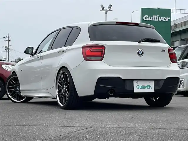 ＢＭＷ １１６ｉ Mスポーツ 愛知県 2012(平24)年 9.5万km 白 純正ナビ/ＢＴ/ＣＤ/純正フロアマット/ユピテルＦドラレコ/クルーズコントロール/１９インチオプションＡＷ　２２５／３５ＺＲ／１９/スマートキー