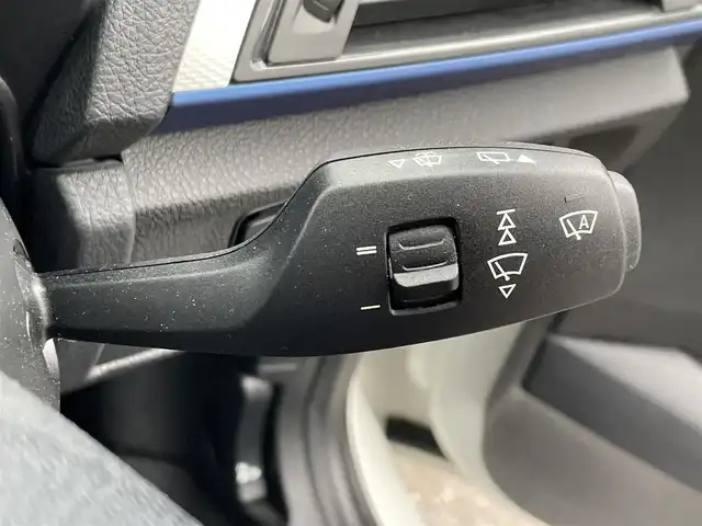 ＢＭＷ １１６ｉ Mスポーツ 愛知県 2012(平24)年 9.5万km 白 純正ナビ/ＢＴ/ＣＤ/純正フロアマット/ユピテルＦドラレコ/クルーズコントロール/１９インチオプションＡＷ　２２５／３５ＺＲ／１９/スマートキー