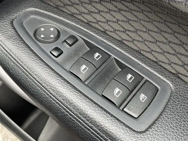 ＢＭＷ １１６ｉ Mスポーツ 愛知県 2012(平24)年 9.5万km 白 純正ナビ/ＢＴ/ＣＤ/純正フロアマット/ユピテルＦドラレコ/クルーズコントロール/１９インチオプションＡＷ　２２５／３５ＺＲ／１９/スマートキー