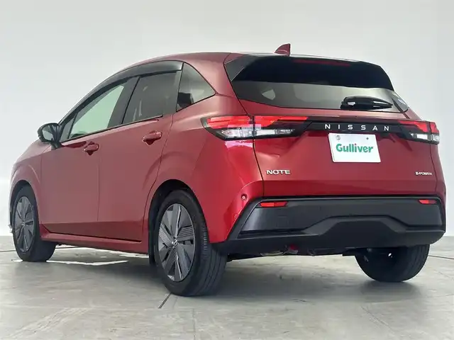 日産 ノート X 愛知県 2021(令3)年 5万km ガーネットレッド 純正ナビ（フルセグ、CD、DVD、Bluetooth、HDMI）/全方位カメラ/デジタルインナーミラー/衝突軽減ブレーキ/レーンキープアシスト/LEDヘッドライト/オートハイビーム/ETC/ドラレコ/コーナーセンサー/純正アルミホイール/純正フロアマット/ACC/スマートキー/USB/横滑り防止装置