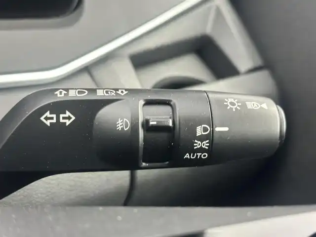 日産 ノート X 愛知県 2021(令3)年 5万km ガーネットレッド 純正ナビ（フルセグ、CD、DVD、Bluetooth、HDMI）/全方位カメラ/デジタルインナーミラー/衝突軽減ブレーキ/レーンキープアシスト/LEDヘッドライト/オートハイビーム/ETC/ドラレコ/コーナーセンサー/純正アルミホイール/純正フロアマット/ACC/スマートキー/USB/横滑り防止装置