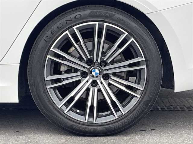ＢＭＷ ３２０ｄ xDrive Mスポーツ 青森県 2019(令1)年 5.5万km アルピンホワイトⅢ /4WD/ディーゼル/ターボ/黒革シート/D席メモリー付き/　前席パワーシート /10.25インチナビ付インフォメーションディスプレイ/　(Bt/フルセグTV/Screen Mirrorinng//  AppleCarPlay対応)/全周囲カメラ/追従型クルーズコントロール/ブラインドスポットモニター/革巻きステア/パドルシフト/オーディオ・ステアスイッチ/オートライトLED/オートワイパー/アンビエントライト/バーチャルコックピット/前後ドラレコ/パワートランク/前後バンパーソナー/ETC/プッシュスタートシステム/スマートキー/Ｍスポーツ１８インチアルミホイール/社外アルミホイール＋冬タイヤ積込/保証書・取説/R2/3/4/5/6年点検記録簿あり