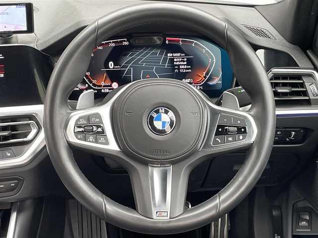 ＢＭＷ ３２０ｄ xDrive Mスポーツ 青森県 2019(令1)年 5.5万km アルピンホワイトⅢ /4WD/ディーゼル/ターボ/黒革シート/D席メモリー付き/　前席パワーシート /10.25インチナビ付インフォメーションディスプレイ/　(Bt/フルセグTV/Screen Mirrorinng//  AppleCarPlay対応)/全周囲カメラ/追従型クルーズコントロール/ブラインドスポットモニター/革巻きステア/パドルシフト/オーディオ・ステアスイッチ/オートライトLED/オートワイパー/アンビエントライト/バーチャルコックピット/前後ドラレコ/パワートランク/前後バンパーソナー/ETC/プッシュスタートシステム/スマートキー/Ｍスポーツ１８インチアルミホイール/社外アルミホイール＋冬タイヤ積込/保証書・取説/R2/3/4/5/6年点検記録簿あり