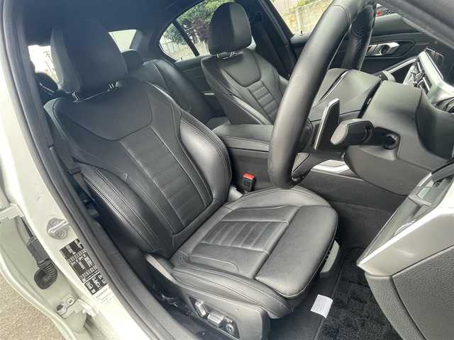 ＢＭＷ ３２０ｄ xDrive Mスポーツ 青森県 2019(令1)年 5.5万km アルピンホワイトⅢ /4WD/ディーゼル/ターボ/黒革シート/D席メモリー付き/　前席パワーシート /10.25インチナビ付インフォメーションディスプレイ/　(Bt/フルセグTV/Screen Mirrorinng//  AppleCarPlay対応)/全周囲カメラ/追従型クルーズコントロール/ブラインドスポットモニター/革巻きステア/パドルシフト/オーディオ・ステアスイッチ/オートライトLED/オートワイパー/アンビエントライト/バーチャルコックピット/前後ドラレコ/パワートランク/前後バンパーソナー/ETC/プッシュスタートシステム/スマートキー/Ｍスポーツ１８インチアルミホイール/社外アルミホイール＋冬タイヤ積込/保証書・取説/R2/3/4/5/6年点検記録簿あり