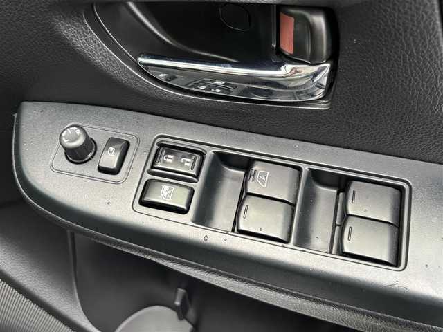 スバル インプレッサ ＸＶ 2．0i－L 宮城県 2014(平26)年 8.7万km アイスシルバーメタリック 登録時走行距離86272km/純正ナビ【フルセグTV・CD/DVD・AM・FM】/クルーズコントロール/純正17インチAW/ドアバイザー