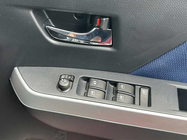 ダイハツ トール カスタムG SAⅡ 長野県 2018(平30)年 9.9万km ブラックマイカメタリック/マゼンタベリーマイカメタリック (株)IDOMが運営する【じしゃロン長野店】の自社ローン専用車両になります/こちらは現金またはオートローンご利用時の価格です。自社ローンご希望の方は別途その旨お申付け下さい./社外ナビ　（DVD/CD/BT）/フルセグTV/全方位カメラ/ETC/運転席助手席シートヒーター/純正14インチAW/両側パワースライドドア