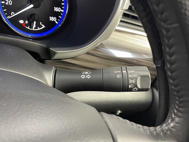 日産 エルグランド 250ハイウェイスターS 栃木県 2018(平30)年 4.6万km ファントムブラック 純正メモリーナビ/　(Bluetooth/フルセグTV/CD/DVD/FM)/バックカメラ/フロントカメラ/ETC2.0/前後ドライブレコーダー/クルーズコントロール/片側パワースライドドア/オットマン(N席/2列目)/ロールサンシェード(2/3列目)/ドアバイザー/純正18インチアルミホイール/純正フロアマット/サイド+カーテンエアバッグ/スマートキー×2本/エンジンスターター/保証書、取扱説明書