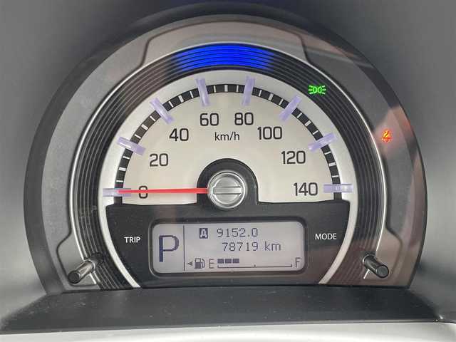 スズキ ハスラー X ターボ 青森県 2014(平26)年 7.9万km パールホワイト/ブラック2トーンルーフ 4WD/シートヒーター/衝突軽減ブレーキ/HIDヘッドライト/社外AW/ドアバイザー/フロアマット/オートライト/フォグランプ/ダウンヒルアシストコントロール/革巻きステアリング