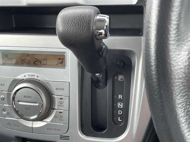 スズキ ハスラー X ターボ 青森県 2014(平26)年 7.9万km パールホワイト/ブラック2トーンルーフ 4WD/シートヒーター/衝突軽減ブレーキ/HIDヘッドライト/社外AW/ドアバイザー/フロアマット/オートライト/フォグランプ/ダウンヒルアシストコントロール/革巻きステアリング