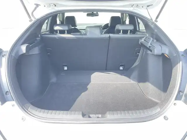 ホンダ シビック ハッチバック 群馬県 2020(令2)年 3万km プラチナホワイトパール トップロードサンルーフ/純正ＳＤナビ/（CD/DVD/SD/BT/USB）/バックカメラ/ワンセグTV/ホンダセンシング/・衝突軽減ブレーキ/・歩行者事故低減ステアリング/・路外逸脱抑制機能/・渋滞追従機能付アダプティブクルーズコントロール/・車線維持支援システム/・先行車発進お知らせ機能/・標識認識機能/・オートハイビーム/ビルトインETC2.0/ハーフレザー/パワーシート/シートヒーター（D席/N席）/パドルシフト/ステアリングスイッチ/純正前後ドラレコ/純正AW/純正フロアマット/LEDヘッドライト/アイドリングストップ/電動格納ミラー/保証書/取扱説明書