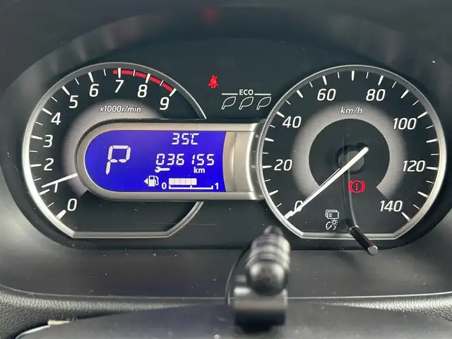 日産 デイズ ルークス ハイウェイスター Gターボ 佐賀県 2018(平30)年 3.7万km ホワイトパール エマージェンシーブレーキ/クルーズコントロール/コーナーセンサー/社外ナビ/・フルセグTV/BT/CD/DVD/インナーミラー型アラウンドビューモニター/純正15インチAW/LEDヘッドライト/ハイビームアシスト/両側パワースライドドア/プッシュスタート/リアサーキュレーター/ETC/スペアキー×1/保証書