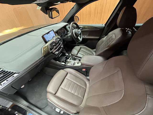 ＢＭＷ Ｘ３ xDrive20d Mスポーツ 千葉県 2017(平29)年 6.5万km サファイアブラックP ハイラインＰＫＧ　/純正ナビ　/３６０°カメラ　/ＡＣＣ　/ＢＳＭ　/茶革　/シートヒーター　/ベンチレーター　/パワーシート　/後席モニター　/パーキングアシスト　/ＬＥＤヘッドライト　/オートライト　/電動リアゲート