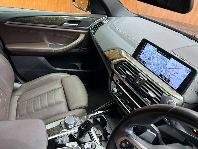 ＢＭＷ Ｘ３ xDrive20d Mスポーツ 千葉県 2017(平29)年 6.5万km サファイアブラックP ハイラインＰＫＧ　/純正ナビ　/３６０°カメラ　/ＡＣＣ　/ＢＳＭ　/茶革　/シートヒーター　/ベンチレーター　/パワーシート　/後席モニター　/パーキングアシスト　/ＬＥＤヘッドライト　/オートライト　/電動リアゲート