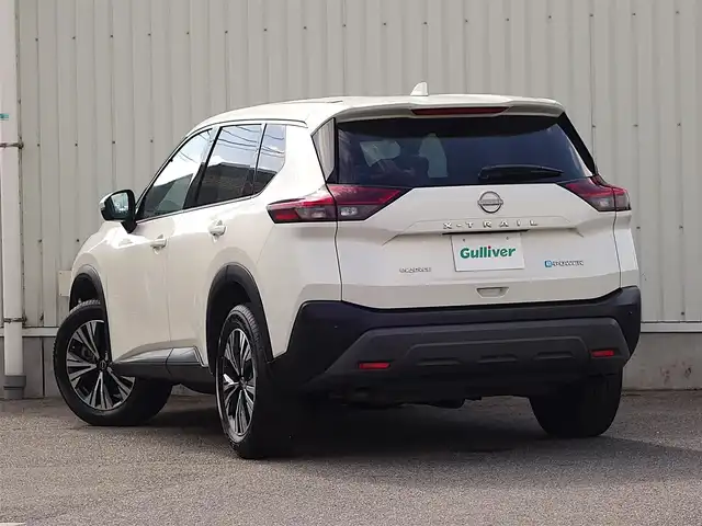 日産 エクストレイル X e－4ORCE 山形県 2023(令5)年 6.6万km ブリリアントホワイトパール 4WD/衝突被害軽減システム/純正メモリナビ/　　【BT フルセグ USB AM/FM】/アラウンドビューモニター/レーダークルーズコントロール/LEDオートヘッドライト/パワーシート/全席シートヒーター/純正18インチアルミホイール/ドライブレコーダー/アイドリングストップ/コーナーセンサー/ステアリングスイッチ/ステアリングヒーター/電動格納ウィンカーミラー/インテリジェントキー/ETC2.0