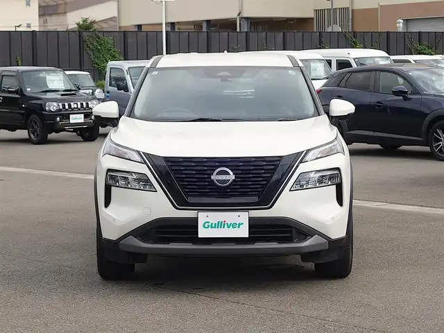 日産 エクストレイル X e－4ORCE 山形県 2023(令5)年 6.6万km ブリリアントホワイトパール 4WD/衝突被害軽減システム/純正メモリナビ/　　【BT フルセグ USB AM/FM】/アラウンドビューモニター/レーダークルーズコントロール/LEDオートヘッドライト/パワーシート/全席シートヒーター/純正18インチアルミホイール/ドライブレコーダー/アイドリングストップ/コーナーセンサー/ステアリングスイッチ/ステアリングヒーター/電動格納ウィンカーミラー/インテリジェントキー/ETC2.0
