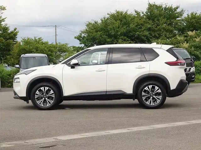日産 エクストレイル X e－4ORCE 山形県 2023(令5)年 6.6万km ブリリアントホワイトパール 4WD/衝突被害軽減システム/純正メモリナビ/　　【BT フルセグ USB AM/FM】/アラウンドビューモニター/レーダークルーズコントロール/LEDオートヘッドライト/パワーシート/全席シートヒーター/純正18インチアルミホイール/ドライブレコーダー/アイドリングストップ/コーナーセンサー/ステアリングスイッチ/ステアリングヒーター/電動格納ウィンカーミラー/インテリジェントキー/ETC2.0