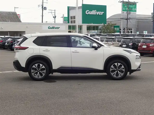 日産 エクストレイル X e－4ORCE 山形県 2023(令5)年 6.6万km ブリリアントホワイトパール 4WD/衝突被害軽減システム/純正メモリナビ/　　【BT フルセグ USB AM/FM】/アラウンドビューモニター/レーダークルーズコントロール/LEDオートヘッドライト/パワーシート/全席シートヒーター/純正18インチアルミホイール/ドライブレコーダー/アイドリングストップ/コーナーセンサー/ステアリングスイッチ/ステアリングヒーター/電動格納ウィンカーミラー/インテリジェントキー/ETC2.0