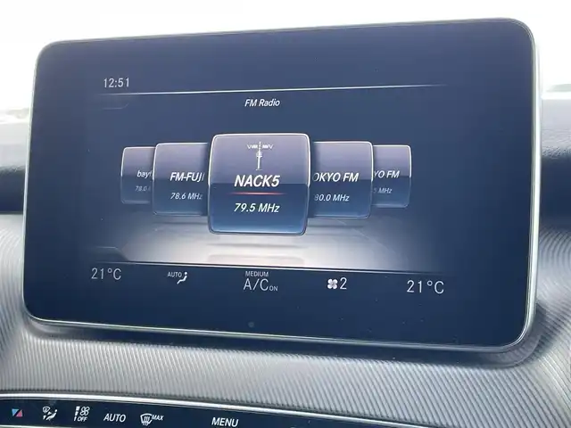 メルセデス・ベンツ Ｖ２２０ d 東京都 2017(平29)年 7.6万km ロッククリスタルホワイト フロントガラス：再コーキング済/レーダーセーフティパッケージ/レーダークルーズコントロール/純正HDDナビ/CD/DVD/AM/FM/BT/TV/パノラミックビューモニター/LEDヘッドライト/ETC2.0/レザーシート/メモリー機能付パワーシート/シートヒーター/両側パワースライドドア/電動リアゲート/クリアランスソナー