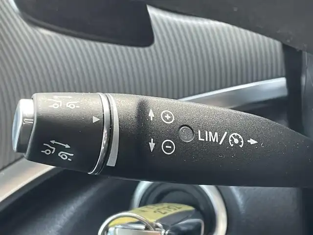 メルセデス・ベンツ Ｖ２２０ d 東京都 2017(平29)年 7.6万km ロッククリスタルホワイト フロントガラス：再コーキング済/レーダーセーフティパッケージ/レーダークルーズコントロール/純正HDDナビ/CD/DVD/AM/FM/BT/TV/パノラミックビューモニター/LEDヘッドライト/ETC2.0/レザーシート/メモリー機能付パワーシート/シートヒーター/両側パワースライドドア/電動リアゲート/クリアランスソナー