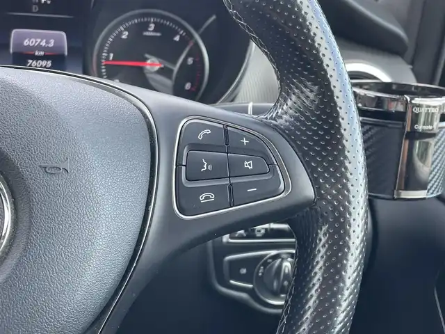 メルセデス・ベンツ Ｖ２２０ d 東京都 2017(平29)年 7.6万km ロッククリスタルホワイト フロントガラス：再コーキング済/レーダーセーフティパッケージ/レーダークルーズコントロール/純正HDDナビ/CD/DVD/AM/FM/BT/TV/パノラミックビューモニター/LEDヘッドライト/ETC2.0/レザーシート/メモリー機能付パワーシート/シートヒーター/両側パワースライドドア/電動リアゲート/クリアランスソナー