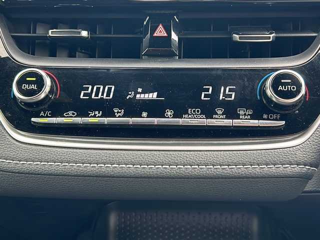 トヨタ カローラ スポーツ ハイブリッドG 山形県 2019(令1)年 6.1万km ホワイトパールクリスタルシャイン 禁煙車/ワンオーナー/トヨタセーフティセンス/横滑り防止装置/レーンキープアシスト/ブラインドスポットモニター/前後コーナーセンサー/レーダークルーズコントロール/バックカメラ/9インチ純正ナビ/（Bluetooth/フルセグ/AM/FM）/テレビキャンセラー/ステアリングスイッチ/ステアリングヒーター/DN席シートヒーター/ビルトインETC/スマートキー×２/取扱説明書/記録簿/純正アルミホイール/ドアバイザー