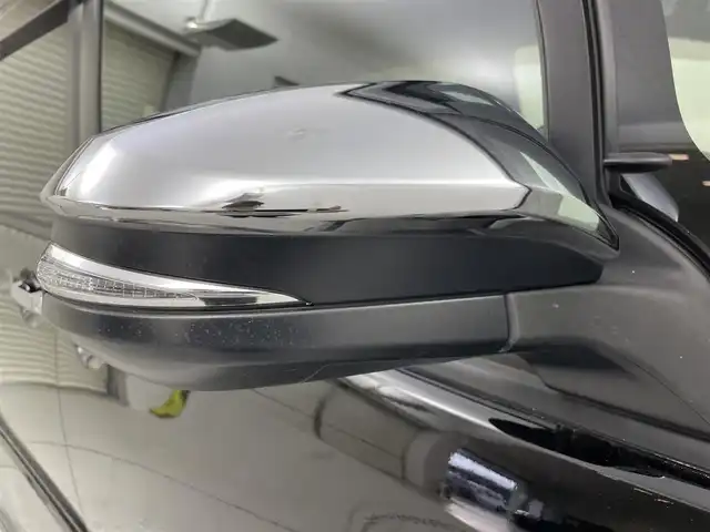 トヨタ ヴォクシー ハイブリッド ZS 煌Ⅲ 茨城県 2020(令2)年 6.6万km ブラック 純正10型ナビ/バックカメラ/フルセグ/純正フリップダウンモニター/衝突被害軽減ブレーキ/車線逸脱抑制装置/クルーズコントロール/オートマチックハイビーム/クリアランスソナー/両側電動スライドドア/ETC/ハーフレザーシート/シートヒーター/純正16インチAW/LEDヘッドライト/スマートキー
