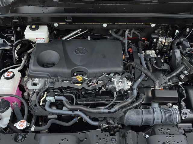 トヨタ ハリアー ハイブリッド G 山口県 2023(令5)年 1.2万km ブラック ワンオーナー/１２．３インチＨＤディスプレイオーディオ/・AM/FM/USB/Miracast/Bluetooth/・コネクティッドナビ/・フルセグテレビ/・C端子充電/ETC2.0/デジタルインナーミラー/バックカメラ/バックガイドモニター/パワーバックドア/純正フロアマット/18インチ純正アルミホイール/電動パーキングブレーキ/トヨタセーフティセンス/・プリクラッシュセーフティ/・レーントレーシングアシスト/・レーンディパーチャーアラート/・レーダークルーズコントロール/・アダプティブハイビームシステム/・ロードサインアシスト/・ドライバー異常時対応システム/・プロアクティブドライビングアシスト/・発進遅れ告知機能/LEDヘッドライト/オートライト/スマートキー/プッシュスタート/スペアキー有/ブラインドスポットモニター/取扱説明書/保証書