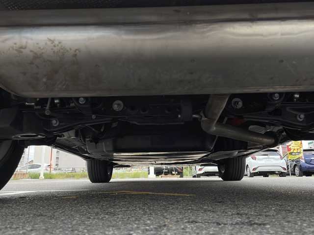 トヨタ ハリアー ハイブリッド G 山口県 2023(令5)年 1.2万km ブラック ワンオーナー/１２．３インチＨＤディスプレイオーディオ/・AM/FM/USB/Miracast/Bluetooth/・コネクティッドナビ/・フルセグテレビ/・C端子充電/ETC2.0/デジタルインナーミラー/バックカメラ/バックガイドモニター/パワーバックドア/純正フロアマット/18インチ純正アルミホイール/電動パーキングブレーキ/トヨタセーフティセンス/・プリクラッシュセーフティ/・レーントレーシングアシスト/・レーンディパーチャーアラート/・レーダークルーズコントロール/・アダプティブハイビームシステム/・ロードサインアシスト/・ドライバー異常時対応システム/・プロアクティブドライビングアシスト/・発進遅れ告知機能/LEDヘッドライト/オートライト/スマートキー/プッシュスタート/スペアキー有/ブラインドスポットモニター/取扱説明書/保証書