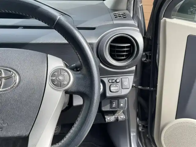トヨタ アクア G 長野県 2012(平24)年 10.1万km グレーメタリック 社外HDDナビ/・Bluetooth/CD/バックカメラ/ドラレコ前方のみ/純正フロアマット/シートヒーターD+N席/社外15インチAW/LEDオートライト/横滑り防止装置/Wエアバック/ECOモード/EVモード/保証書/取扱説明書